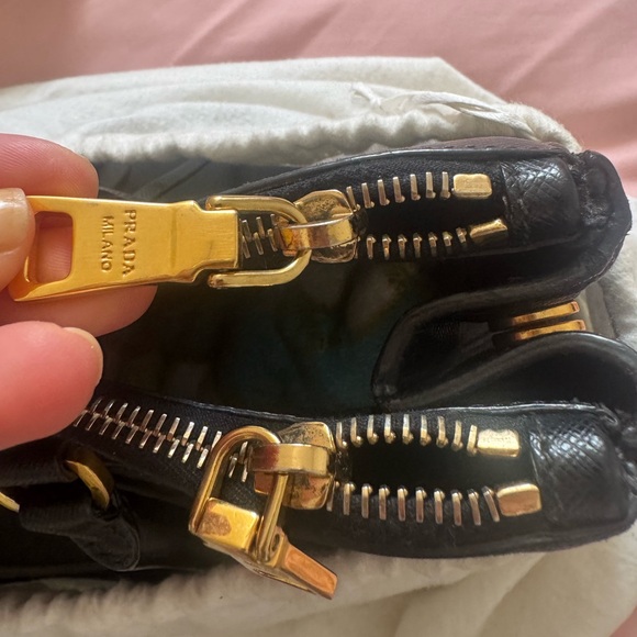 Prada Galleria Saffiano leather - Picture 9 of 12